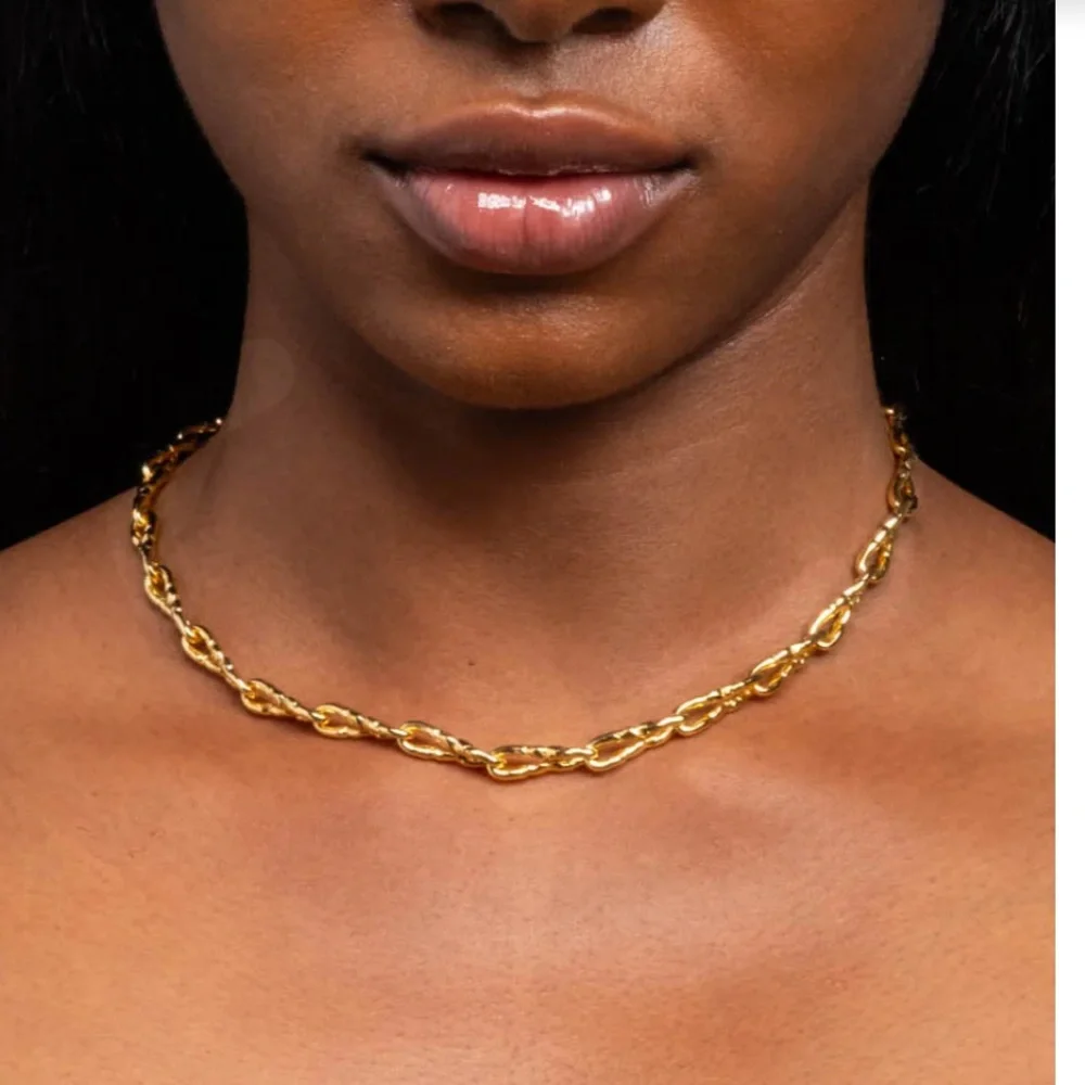 ALEXIS BITTAR • Brut Gold Twisted Short Link Custom Chain Necklace